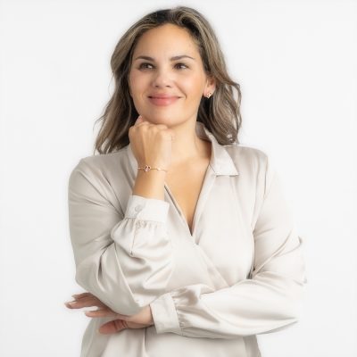 Rosé armband met roze hartje en strass