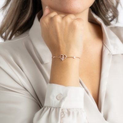 Rosé armband met roze hartje en strass